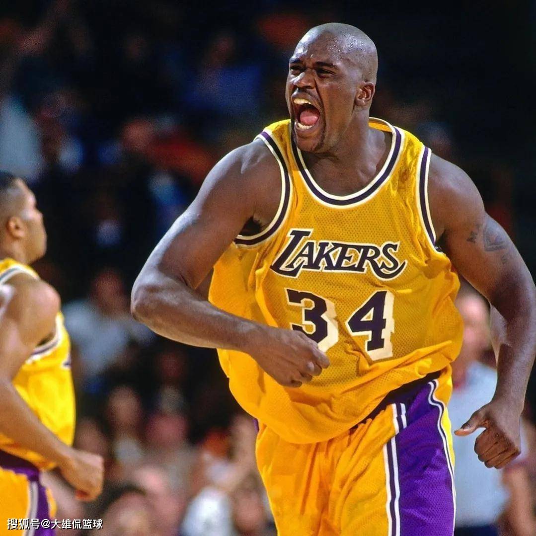 荷媒：两名PSV球迷因袭击马竞球迷被捕，受伤球迷已送医院（荷兰媒体：两名PSV支持者因攻击马竞球迷遭逮捕，伤者已送医）