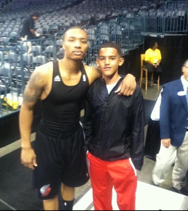 意媒：迪巴拉周二接受伤势检查，铁定无缘罗马本周两场比赛（意媒：迪巴拉周二评估伤势，本周罗马两战无缘出场）