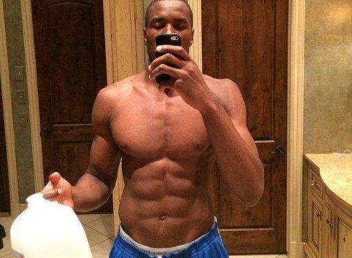 科尔：库明加明日出战成疑，梅尔顿将在客场之旅中迎来复出（科尔称库明加明日成疑 梅尔顿将随客场之旅复出）