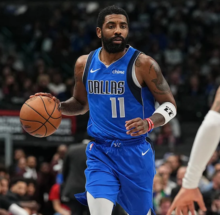 费利佩：这个赛季很遗憾在关键时候犯了错误，要好好总结（费利佩：关键时刻失误成憾，赛季需认真复盘）