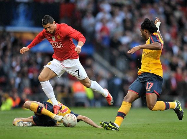 德天空：凯恩没考虑明夏离队，他希望在拜仁至少待到2027年（德国天空体育：凯恩无意在明夏离队，计划至少留在拜仁至2027年）