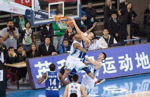 热议U16男足晋级：09三个中锋很幸福，希望终结无缘世少赛（U16男足晋级引热议：09梯队三中锋豪华，期待终结世少赛无缘纪录）