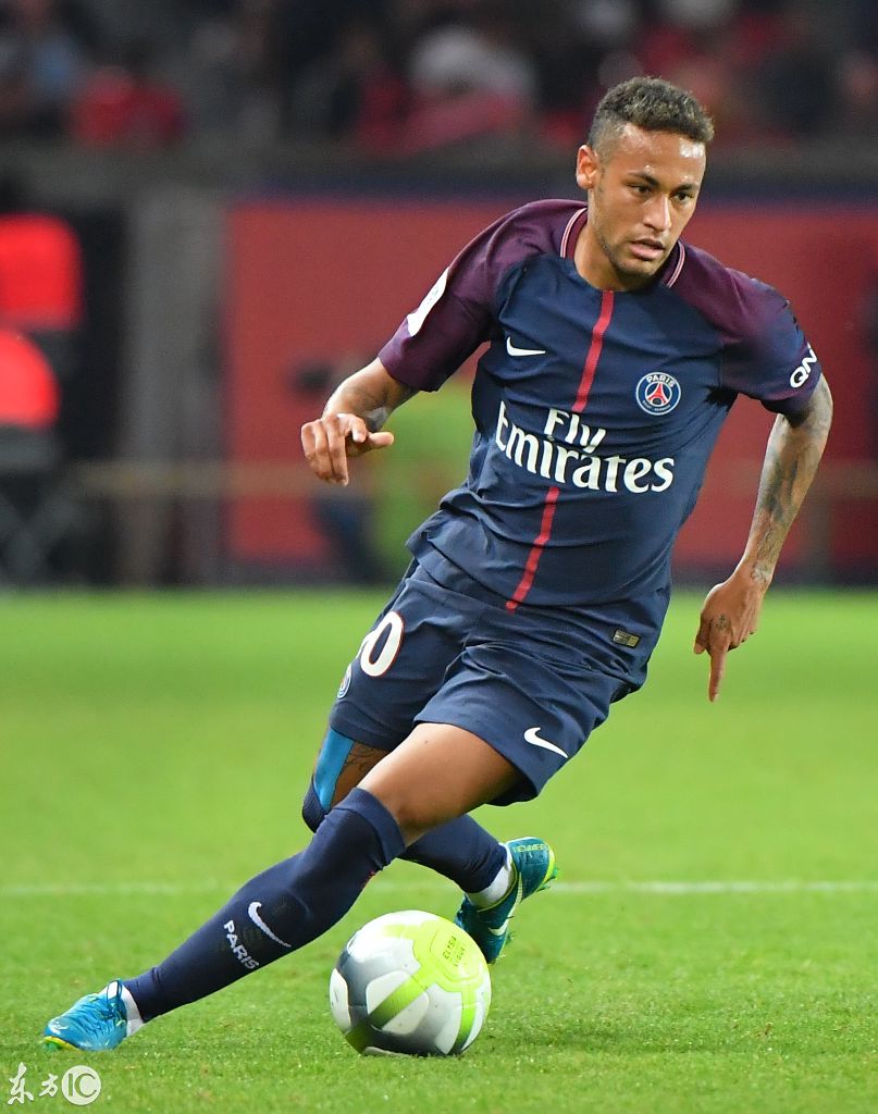 记者：多特仍在推进桑乔的转会，相关谈判正在进行中（记者：多特蒙德持续推进桑乔转会，谈判仍在进行）