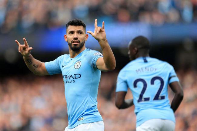 76人vs勇士首发：恩比德复出搭档马克西，霍福德首次首发（勇士战76人首发公布：恩比德复出联手马克西，霍福德迎来首次先发）